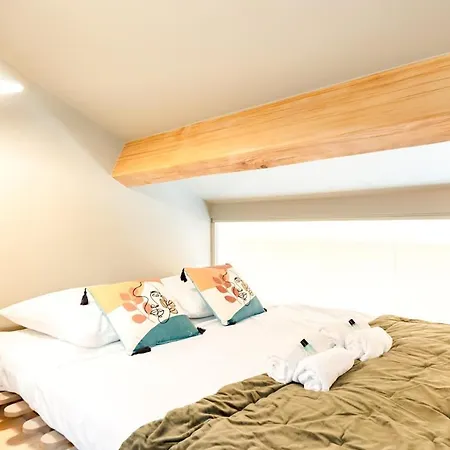 דירה Picasso 3 Chic And Comfort 6 People- Attic Apartment, Offices *
