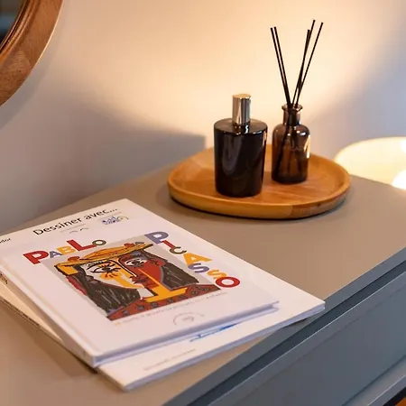 Picasso 3 Chic And Comfort 6 People- Attic Apartment, Offices *