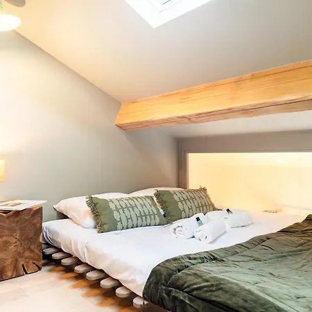 Picasso 3 Chic And Comfort 6 People- Attic Apartment, Offices Apartment