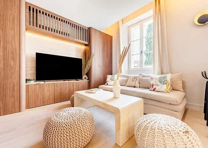 Picasso 3 Chic And Comfort 6 People- Attic Apartment, Offices Vallauris